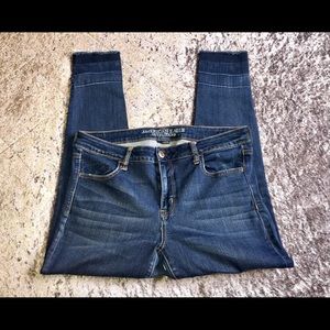 AEO Denim X Distressed Jeggings